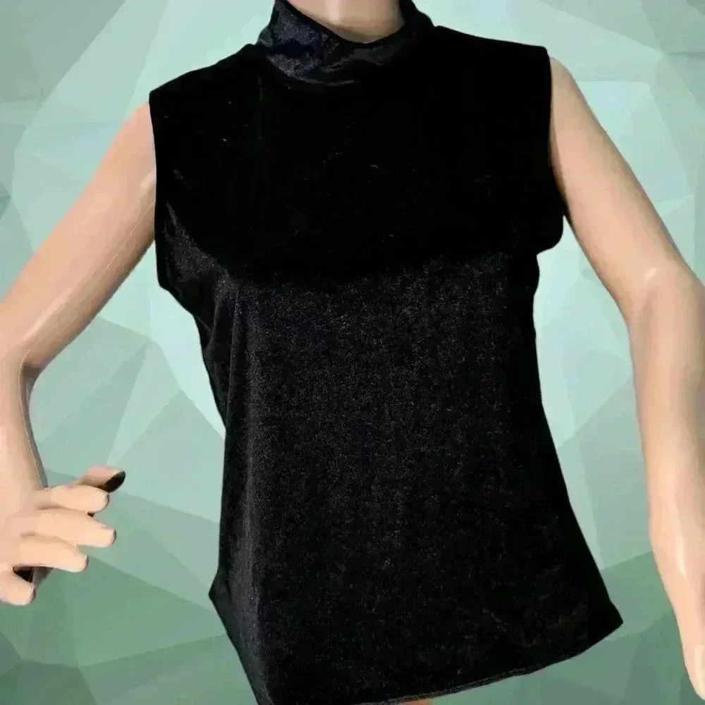Gilligan & O'Malley Black Velvet Top sz M